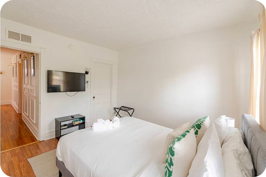 Furnished Finder property 1032602_1 photo 11