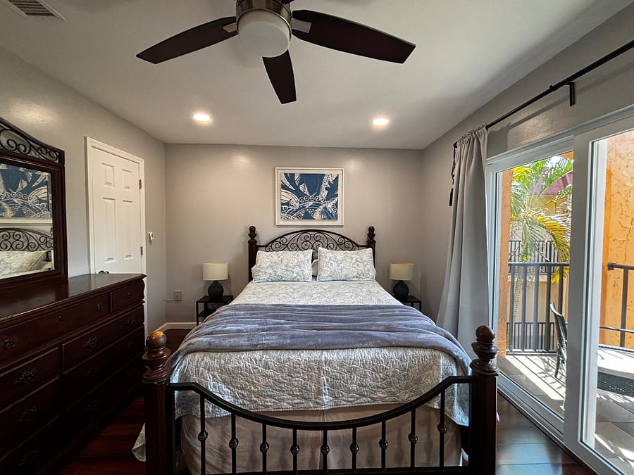 Quiet ceiling fan