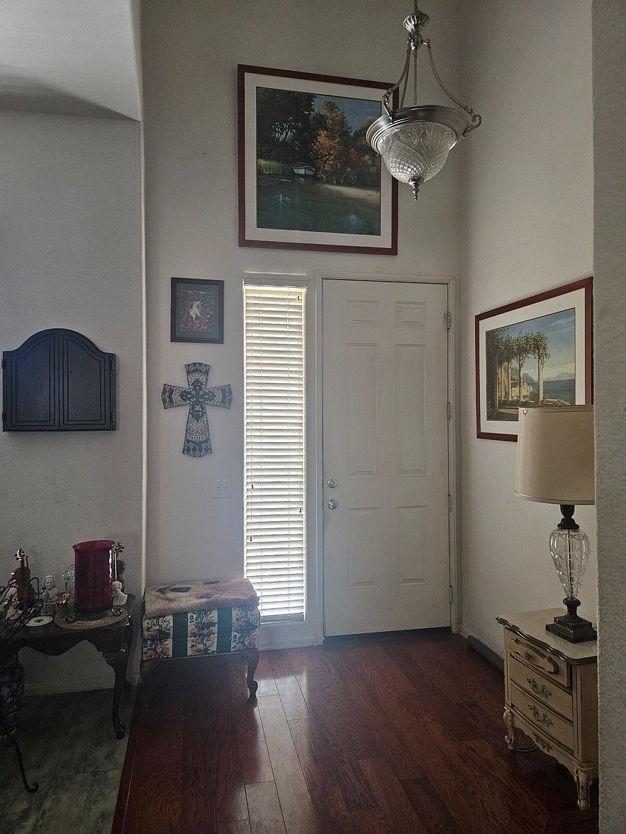 Furnished Finder property 1032657_1 photo 3