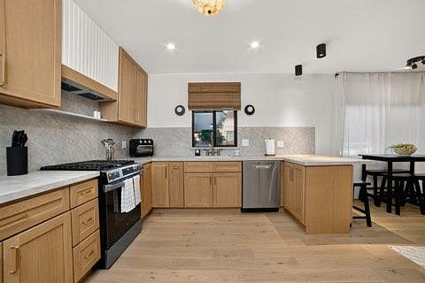 Furnished Finder property 1032683_2 photo 7