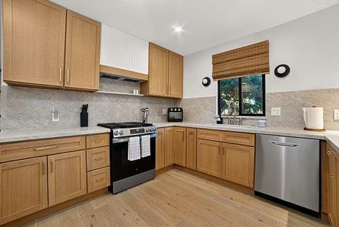 Furnished Finder property 1032683_2 photo 11