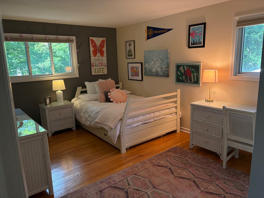 "Girls" Room