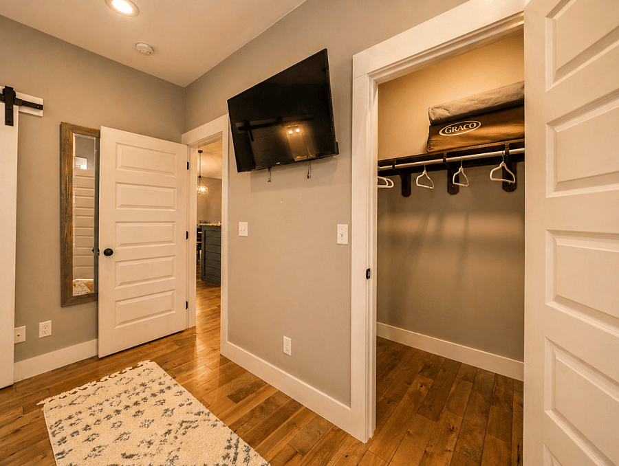 Furnished Finder property 1032741_1 photo 25