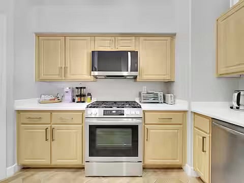 Furnished Finder property 1032752_1 photo 37