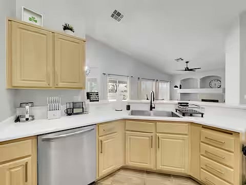 Furnished Finder property 1032752_1 photo 39