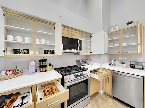 Furnished Finder property 1032752_1 photo 40