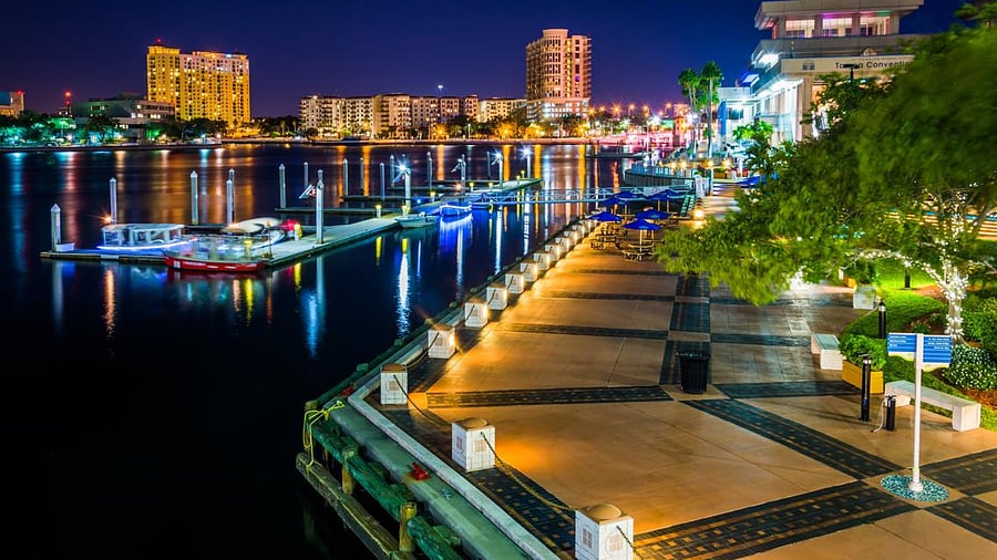 Tampa Riverwalk - 1 mile
