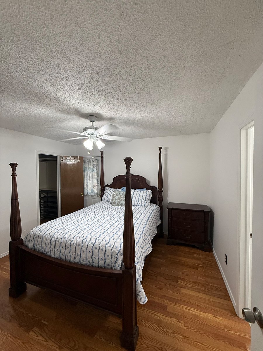 Queen size bed