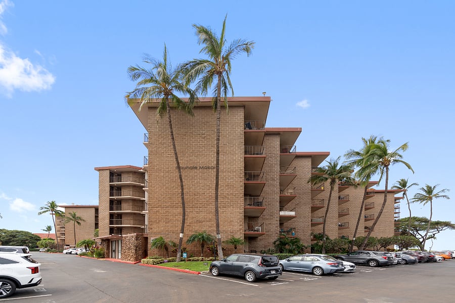 Swaying palm trees, blue skies, and quintessential island architecture. Welcome to Kauhale Makai, where your tropical getaway begins.