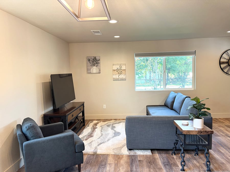 Furnished Finder property 1032902_1 photo 3