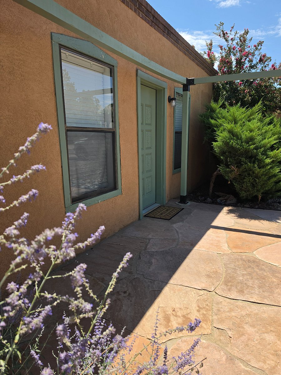 Furnished Finder property 1032934_1 photo 2