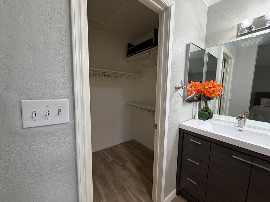 Furnished Finder property 1032966_1 photo 17