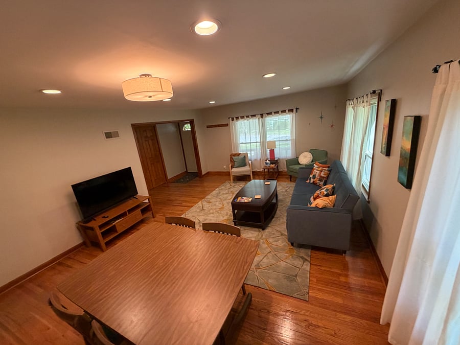 Furnished Finder property 1032991_1 photo 2