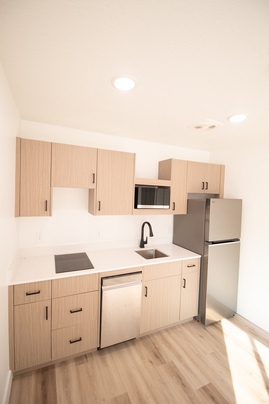 Furnished Finder property 1033011_1 photo 3