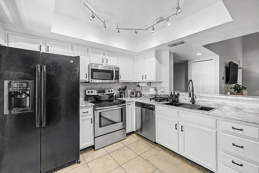 Furnished Finder property 1033013_1 photo 11
