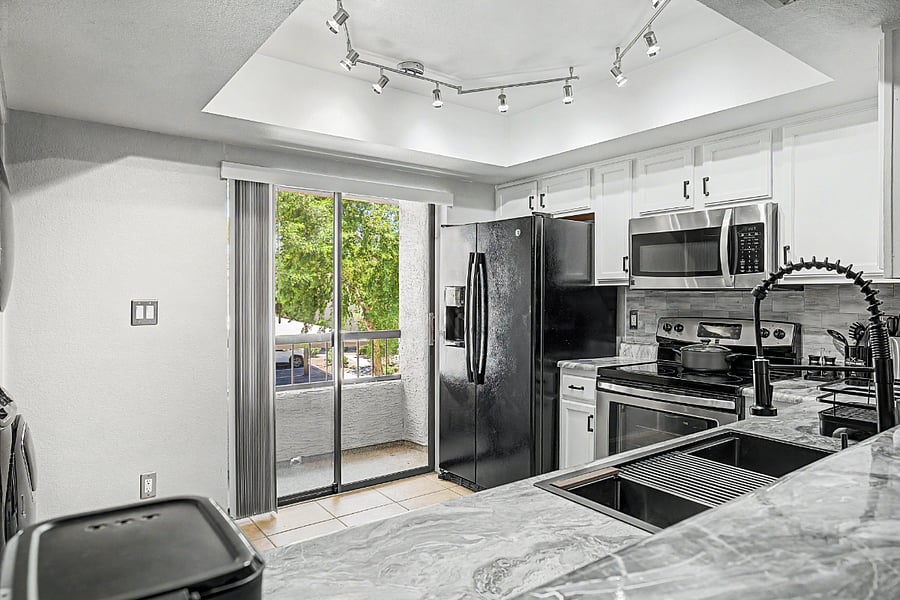 Furnished Finder property 1033013_1 photo 15