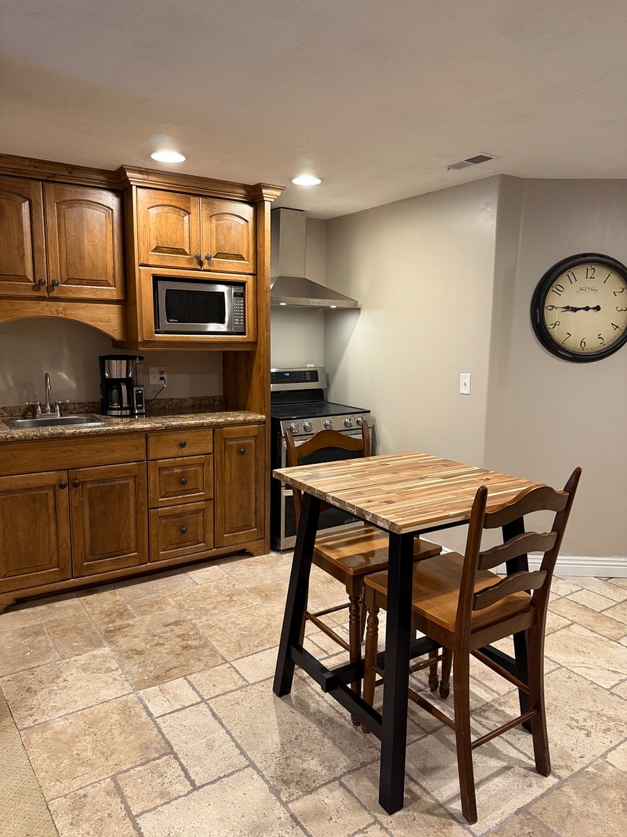 Furnished Finder property 1033055_1 photo 4