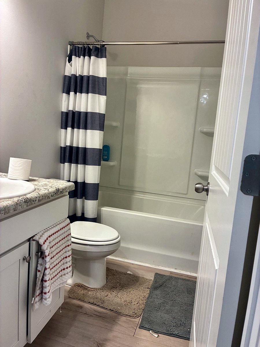 Furnished Finder property 1033087_1 photo 9