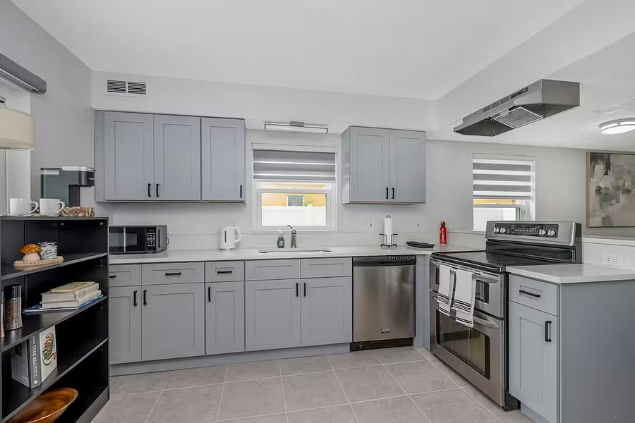 Furnished Finder property 1033119_1 photo 8