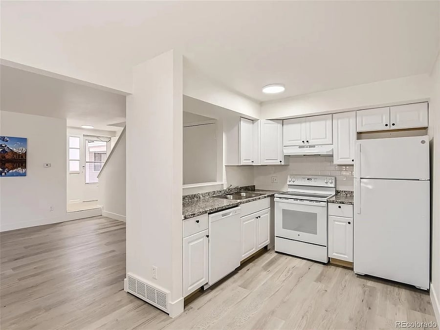 Furnished Finder property 1033146_1 photo 9