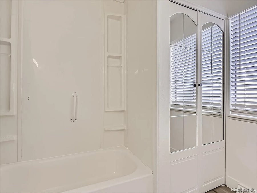 Furnished Finder property 1033146_1 photo 17