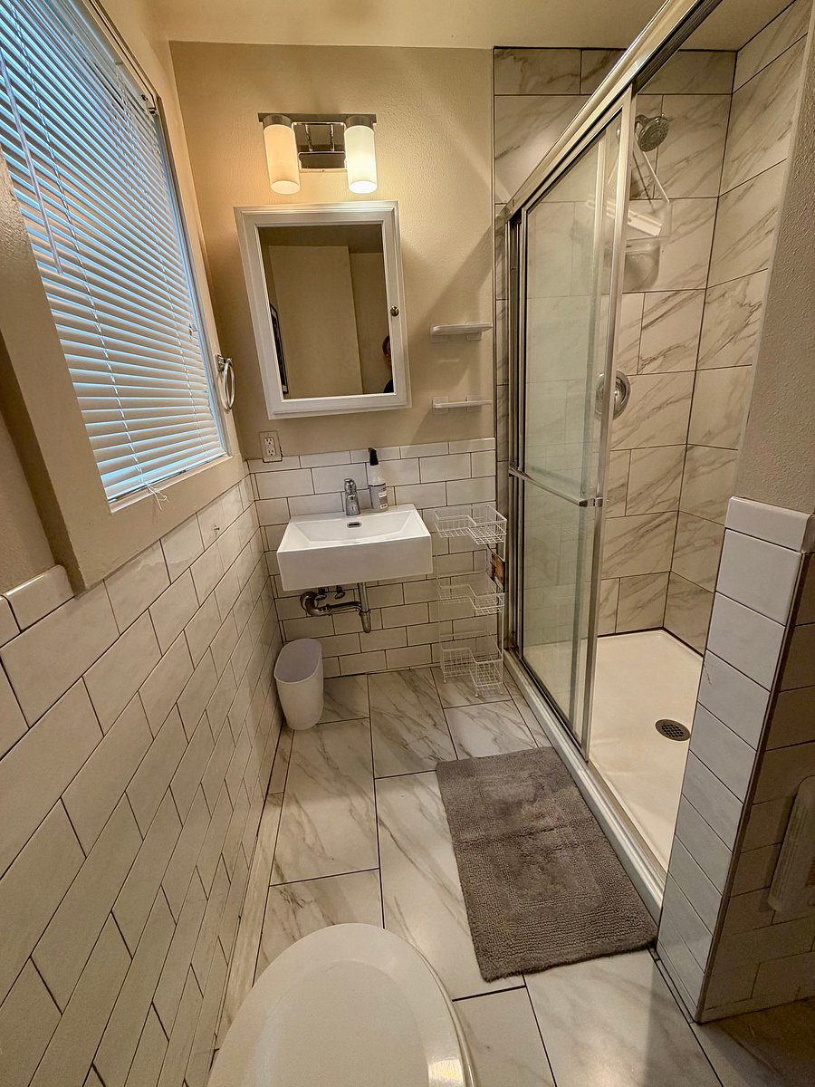 Furnished Finder property 1033158_1 photo 9