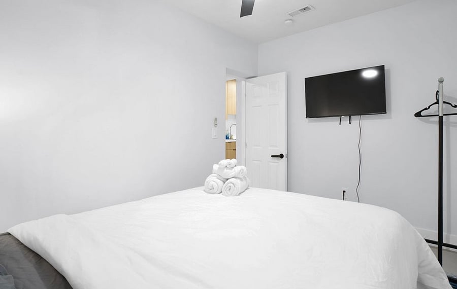 Furnished Finder property 1033179_1 photo 21