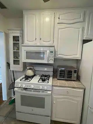 Furnished Finder property 1033206_1 photo 9