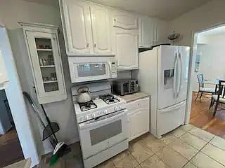 Furnished Finder property 1033206_1 photo 7