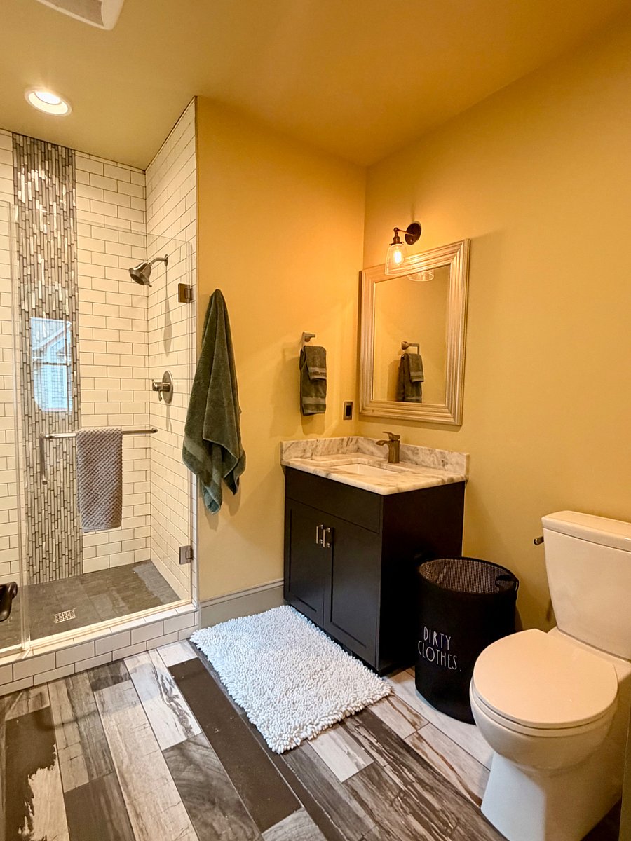 Bedroom 1 Bathroom