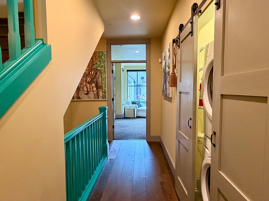 2nd Floor hallway/ Washer/Dryer