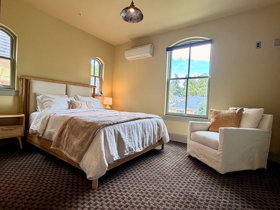 Bedroom 2 - Queen