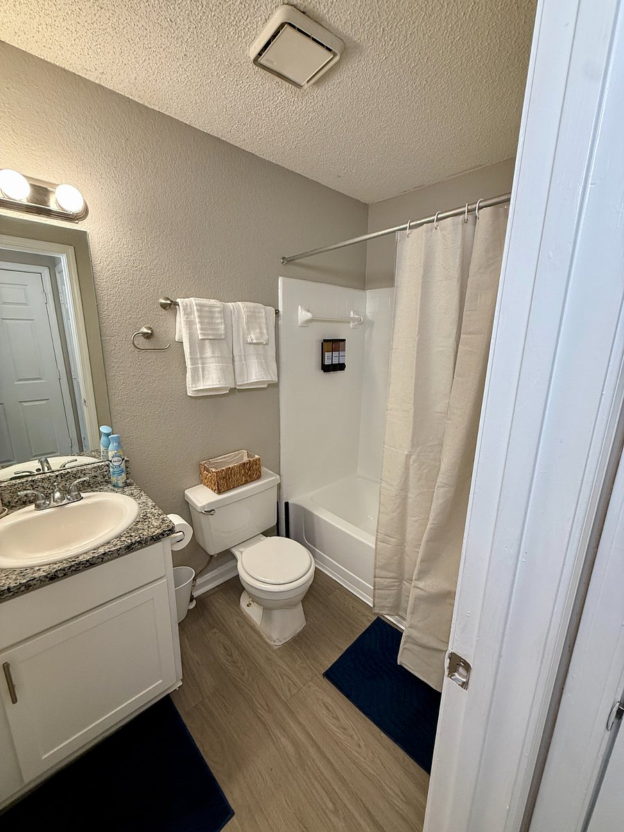 Furnished Finder property 1033236_1 photo 11