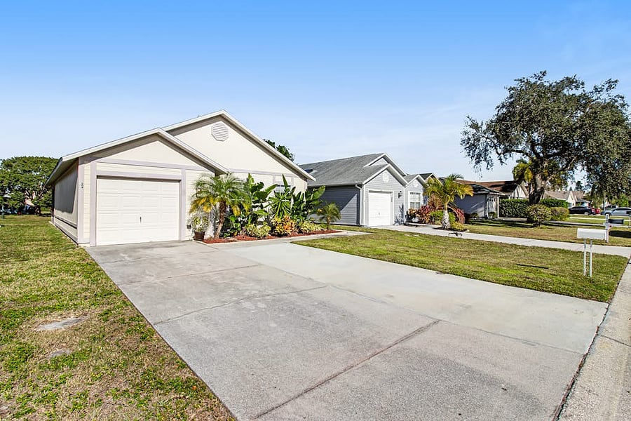 Furnished Finder property 1033263_1 photo 2