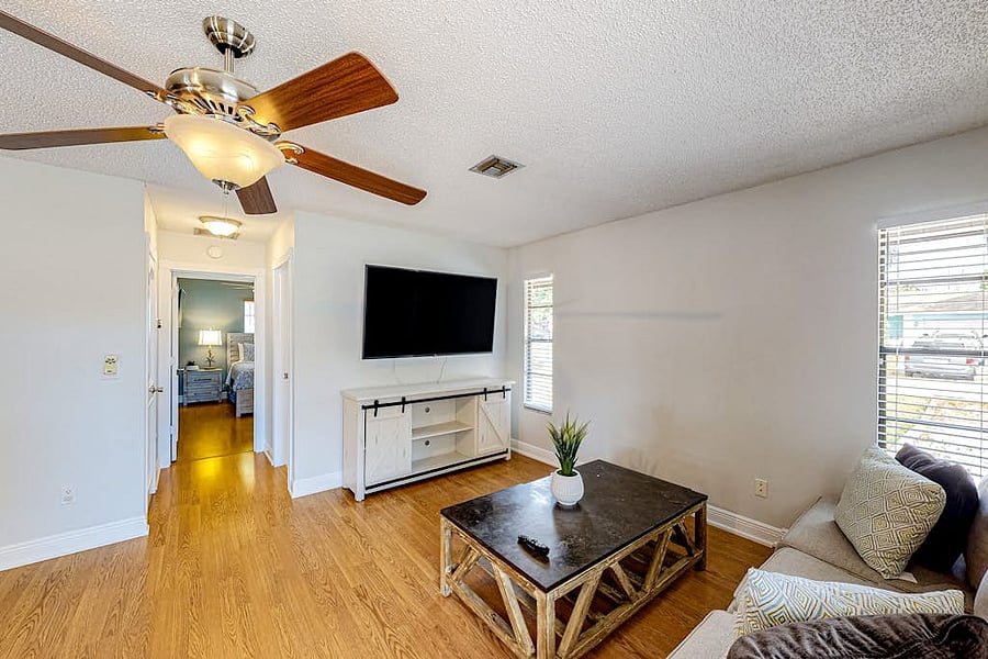 Furnished Finder property 1033291_1 photo 2
