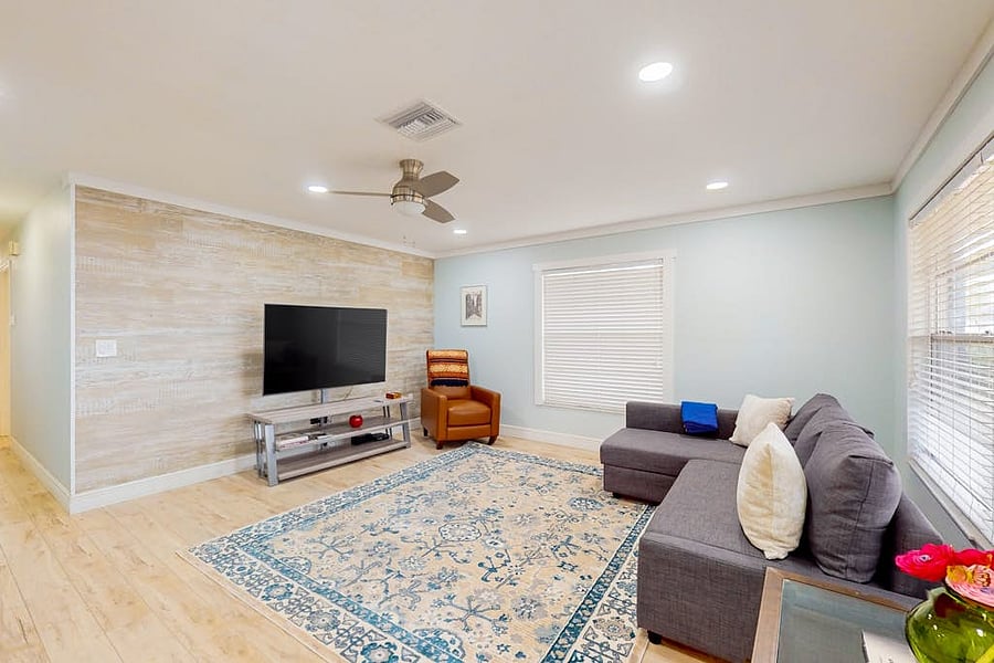 Furnished Finder property 1033302_1 photo 1