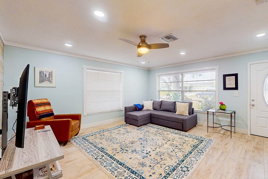 Furnished Finder property 1033302_1 photo 3