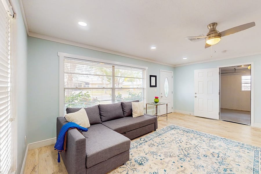 Furnished Finder property 1033302_1 photo 2