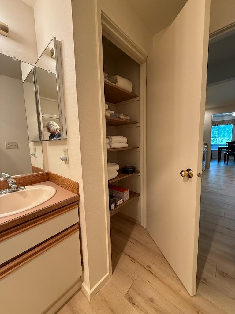 Furnished Finder property 1033308_1 photo 12