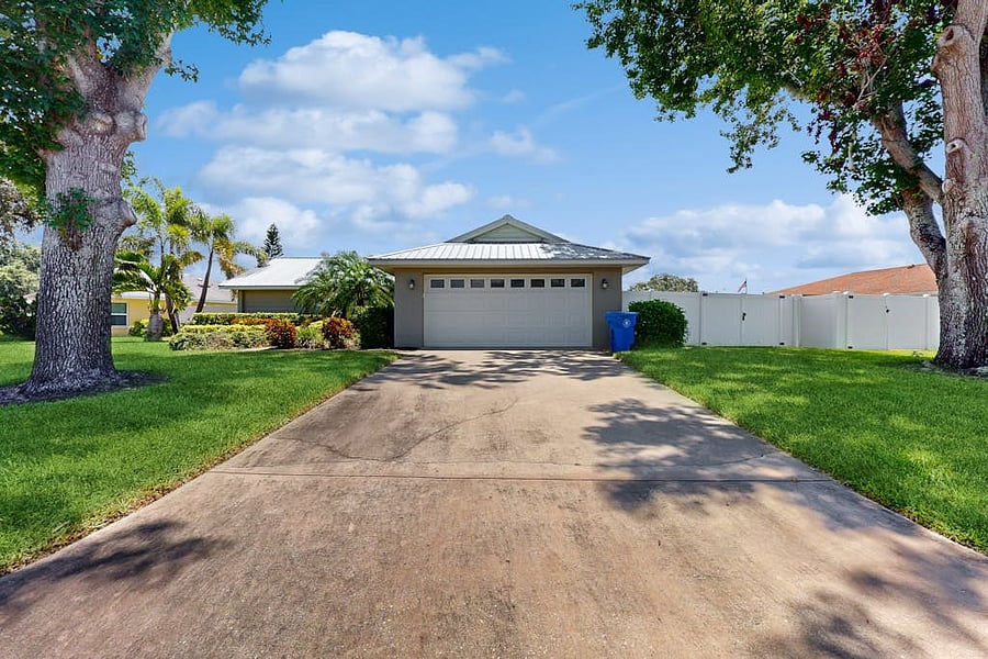 Furnished Finder property 1033347_1 photo 2