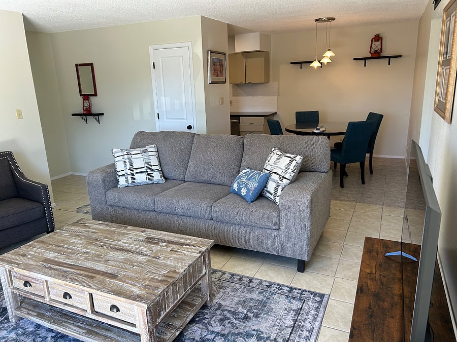 Furnished Finder property 1033366_1 photo 2