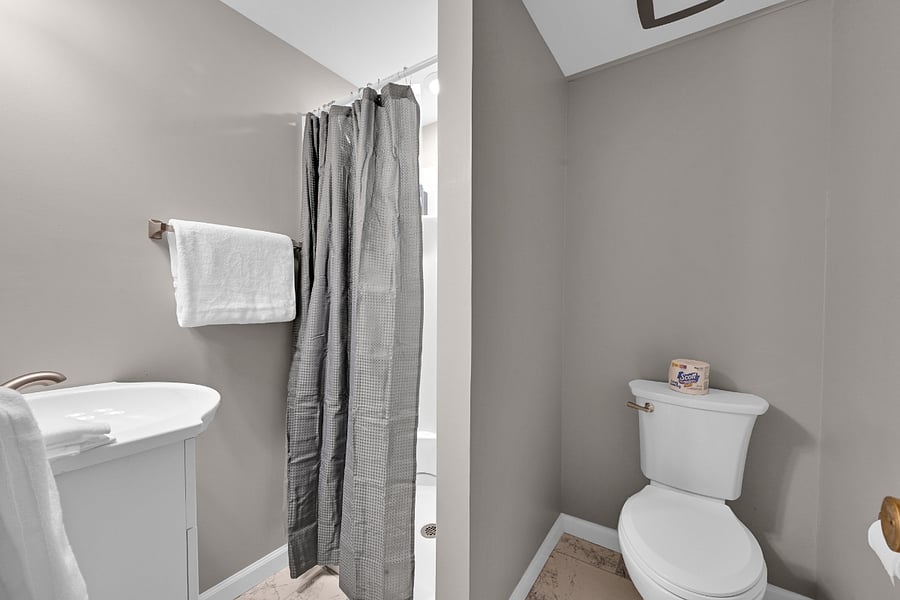 Furnished Finder property 1033383_1 photo 3