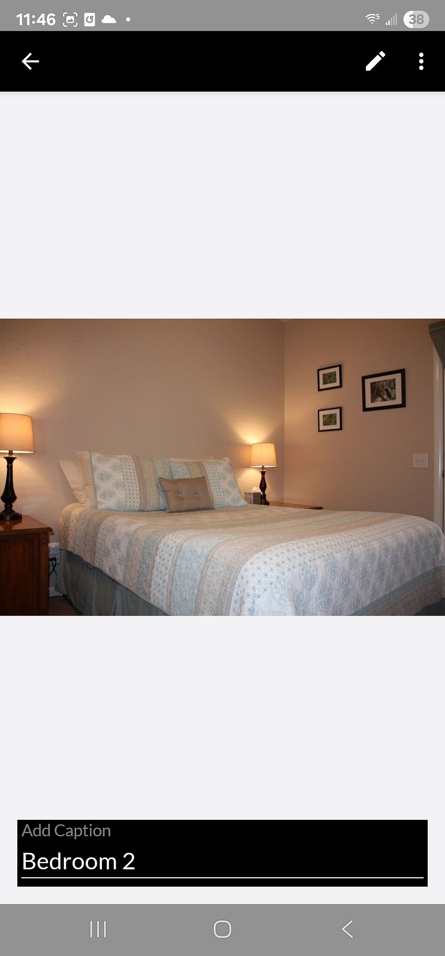 Bedroom 1 queen sized bed