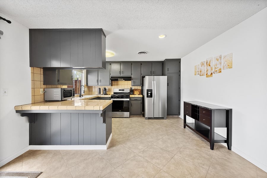 Furnished Finder property 1033421_1 photo 14