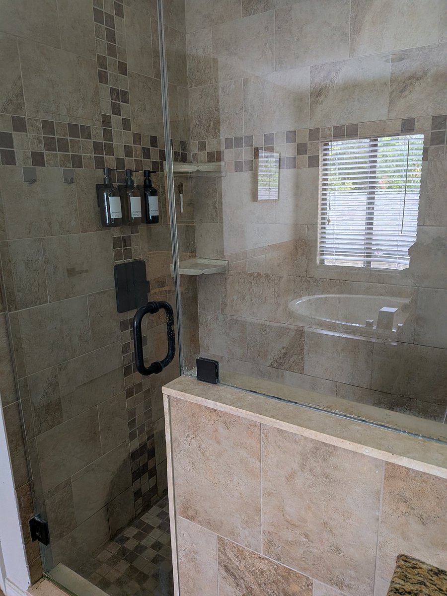 Furnished Finder property 1033437_1 photo 23