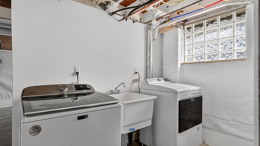 Full-size, front-loading washer & dryer