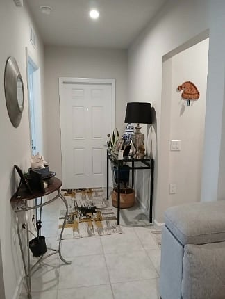 Furnished Finder property 1033462_1 photo 3