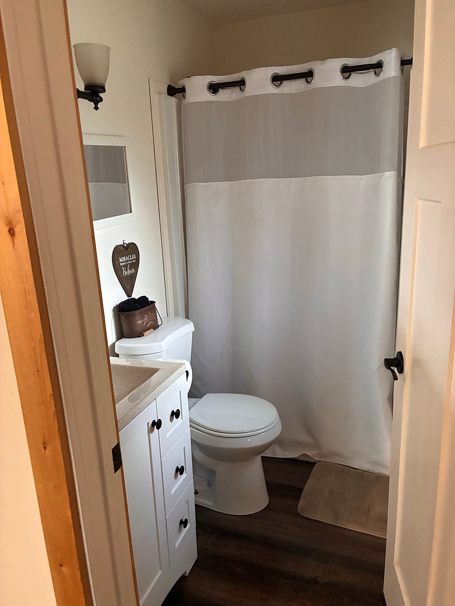 2nd 3/4 Bathroom off of living room.