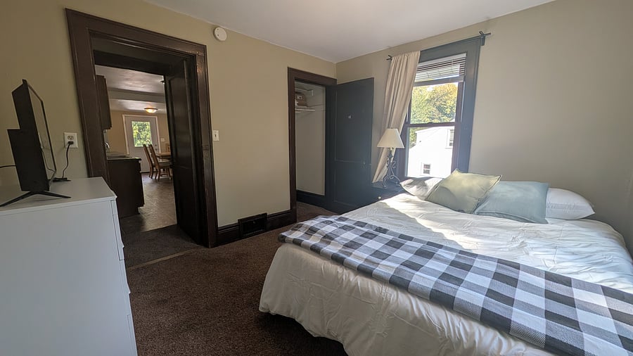 Furnished Finder property 1033497_1 photo 5