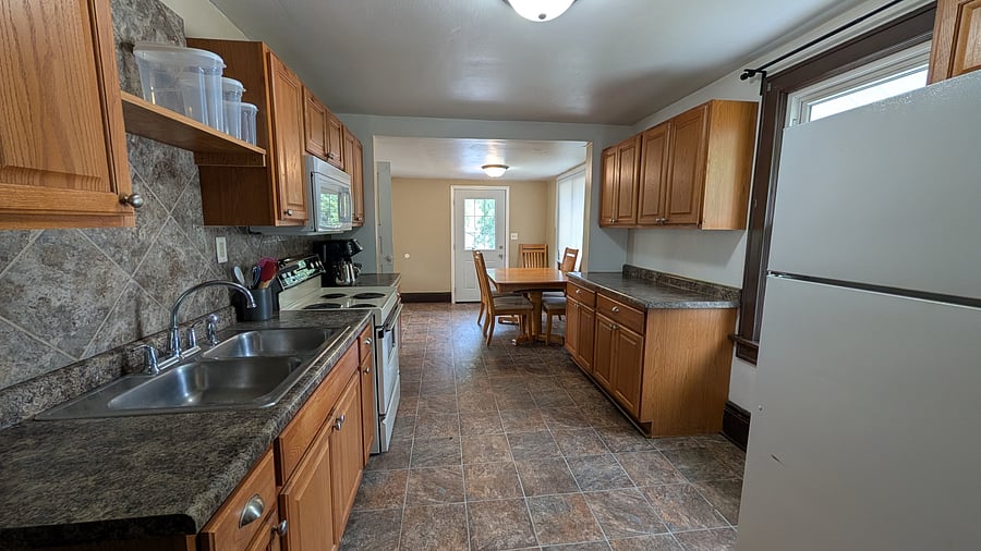 Furnished Finder property 1033497_1 photo 3